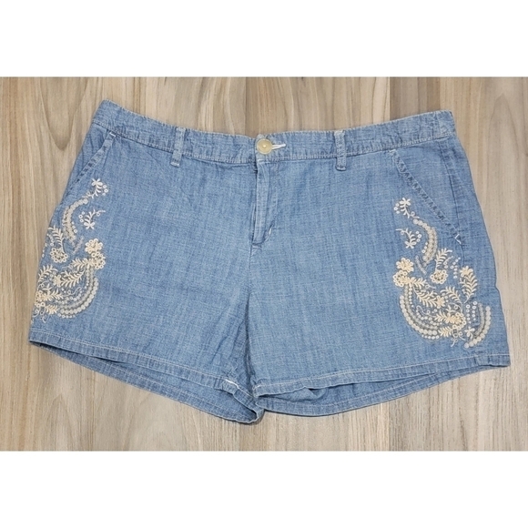 Liz Claiborne Denim Embroidered Shorts - Picture 1 of 7